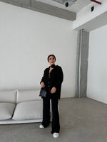 Încărcați imaginea în vizualizatorul Galerie, Compleu tricot cu nasturi metalici #black
