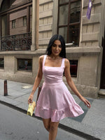 Încărcați imaginea în vizualizatorul Galerie, Rochie satin #pink
