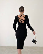 Încărcați imaginea în vizualizatorul Galerie, Rochie tricot siret Black